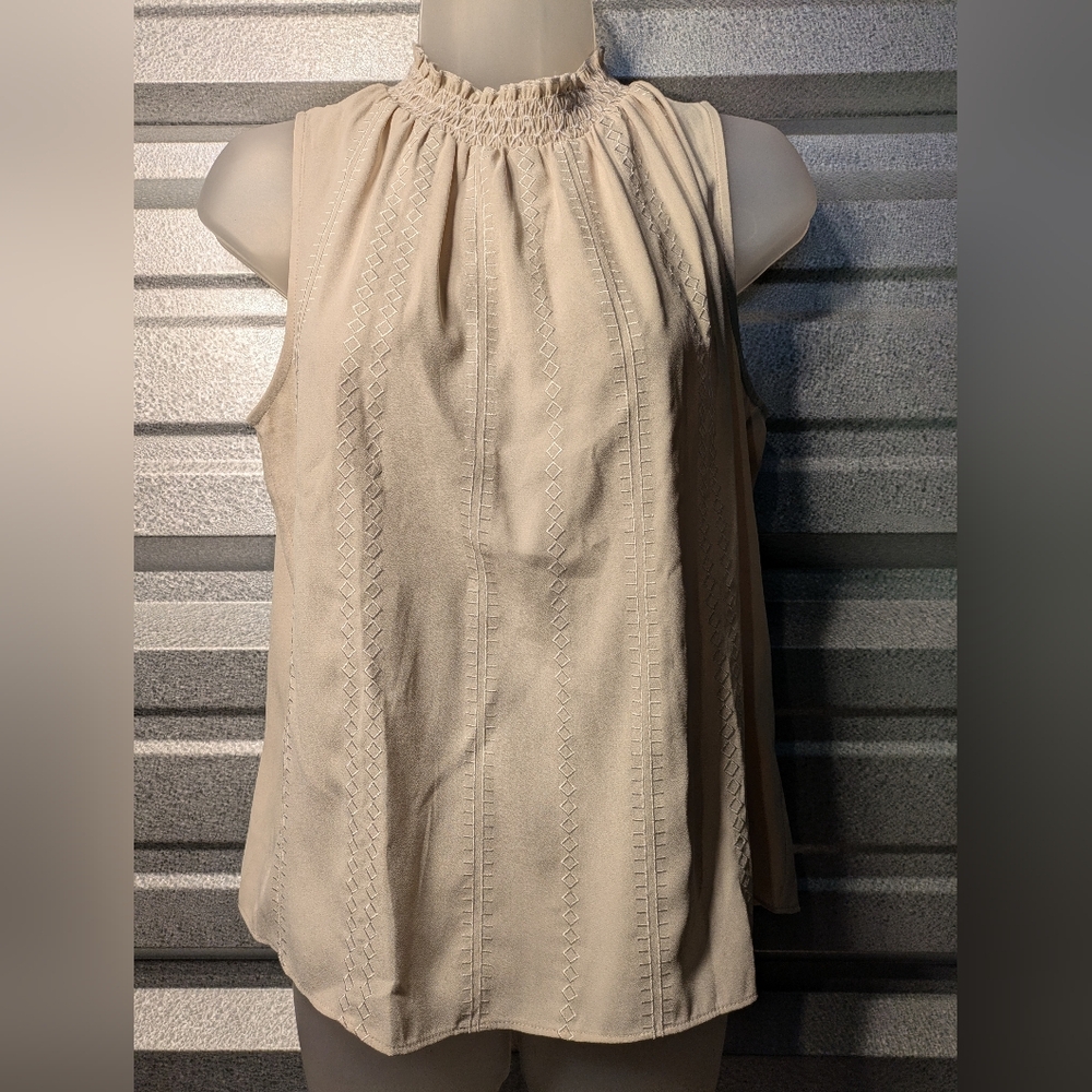 White House Black Market Ivory Sleeveless Blouse Size 4